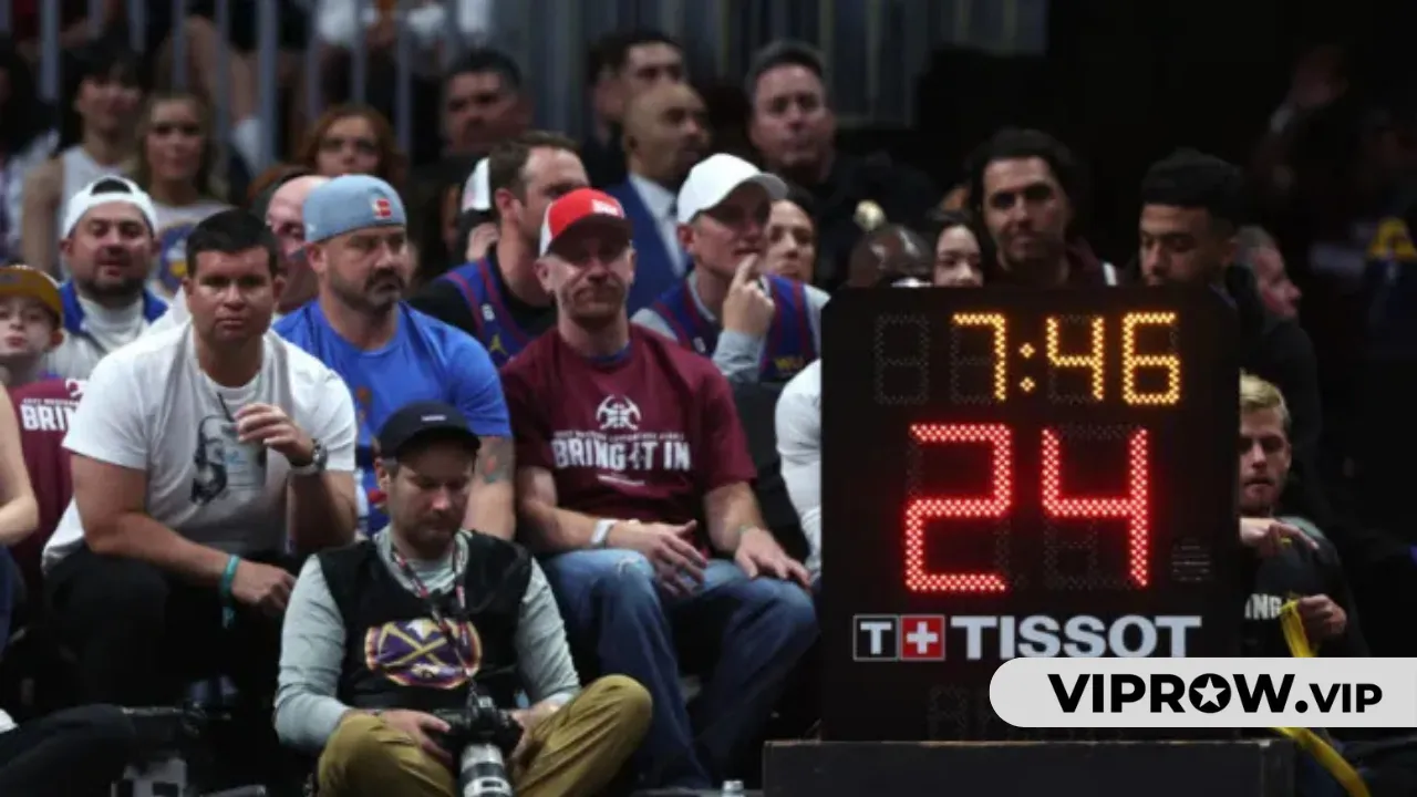 How many minutes in a basketball quarter