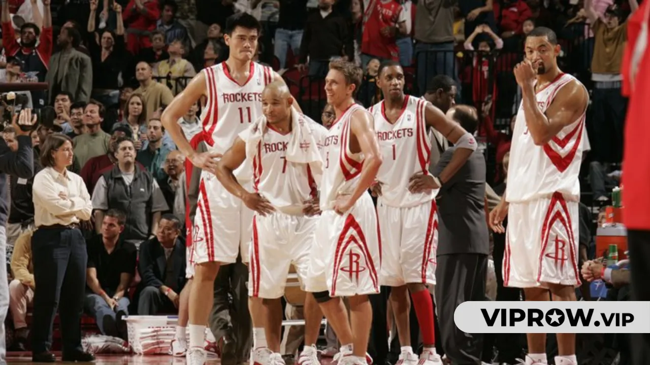 How Many Players in a Basketball Team?